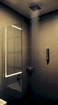 Roomies Boutique Bed & Breakfast 峇都丁宜 2*,