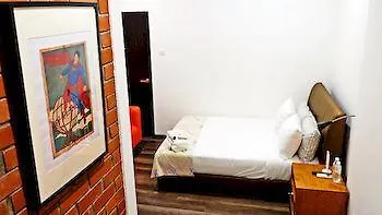 ** ホテル Roomies Boutique Bed & Breakfast バツーフェリンギビーチ マレーシア