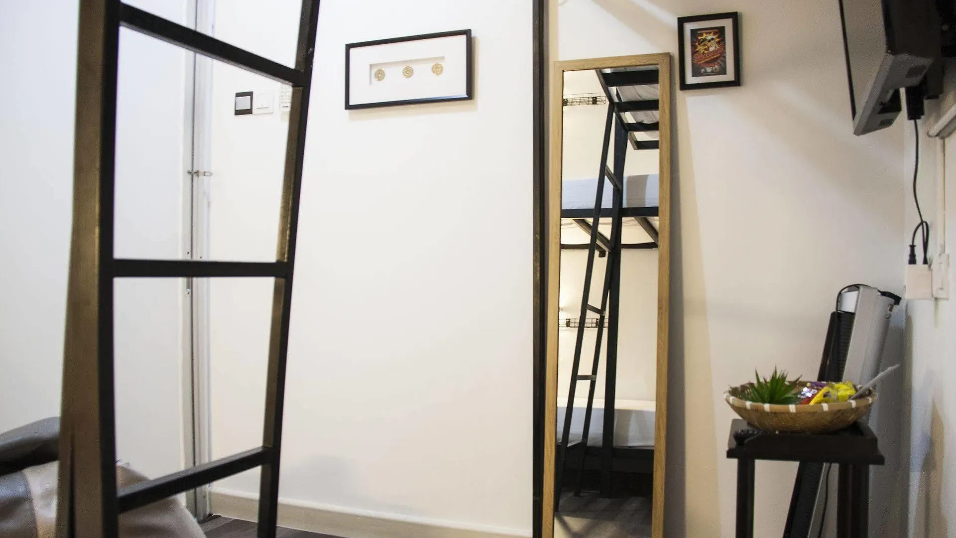 Roomies Boutique Bed & Breakfast バツーフェリンギビーチ ホテル