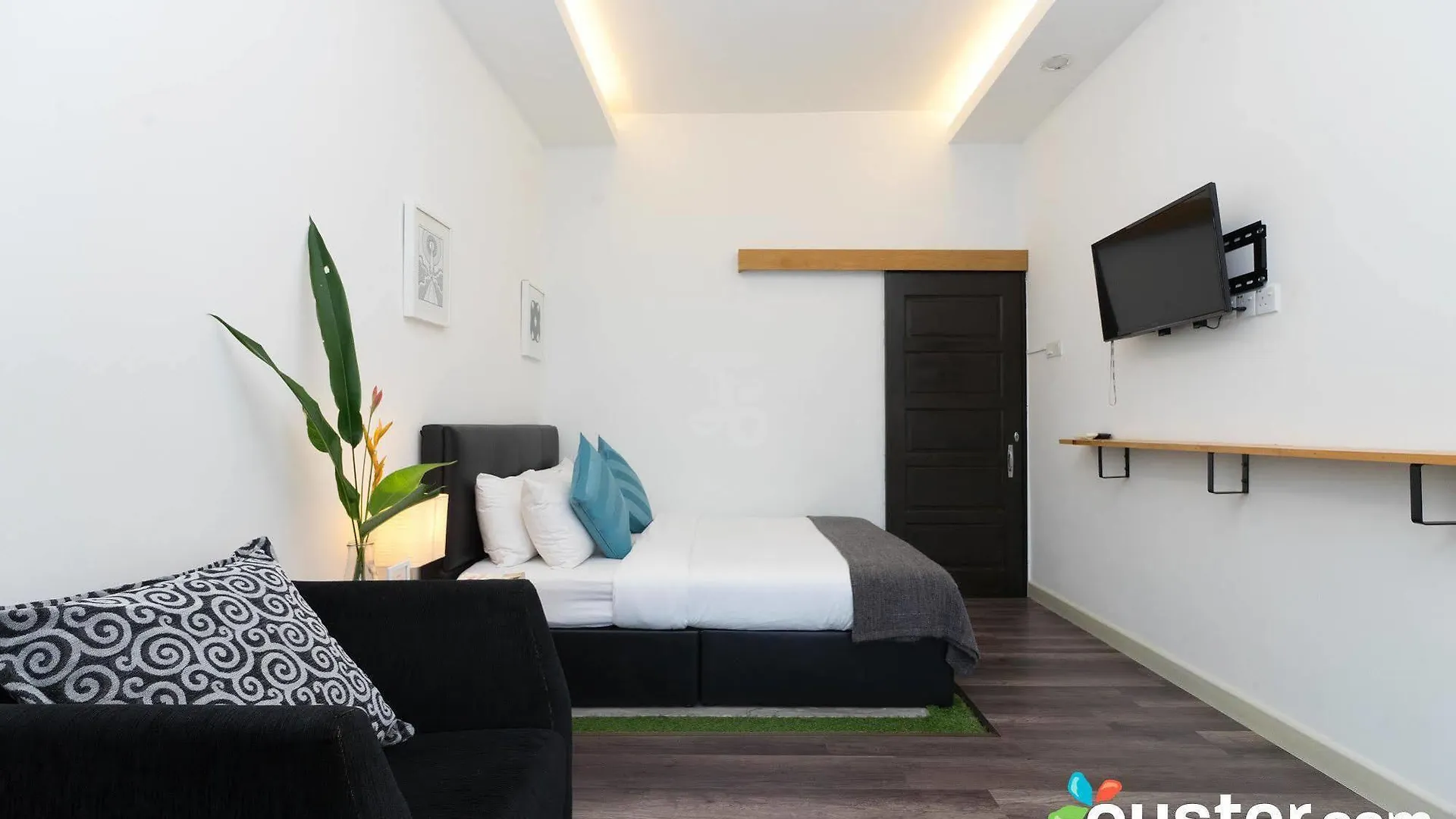 Roomies Boutique Bed & Breakfast バツーフェリンギビーチ
